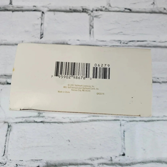 2007 Angel With Heart Hallmark Keepsake Collectors Ornament HM3 - Picture 6 of 11